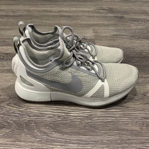 Men’s Nike Duel Racer Size 9